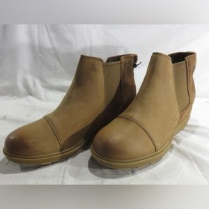 SOREL Women's Evie II Waterproof
Chelsea Boots Size 9.5